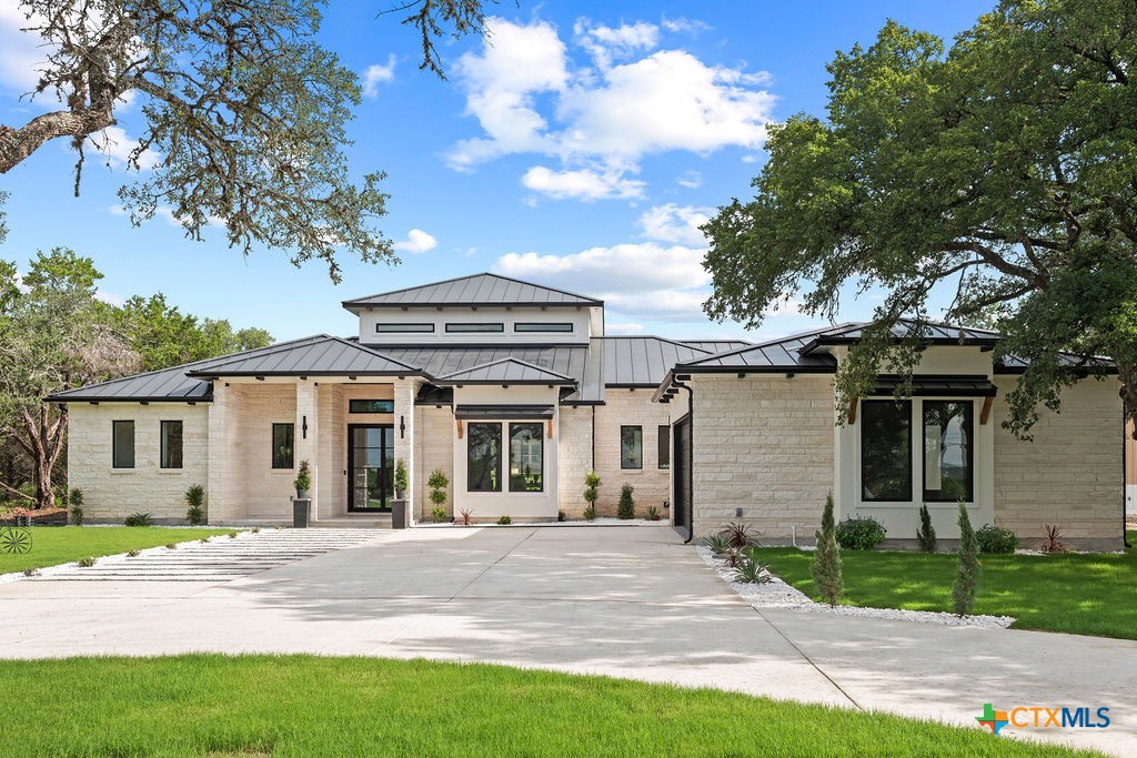 226 Bobby Clark Drive Property Photo 1