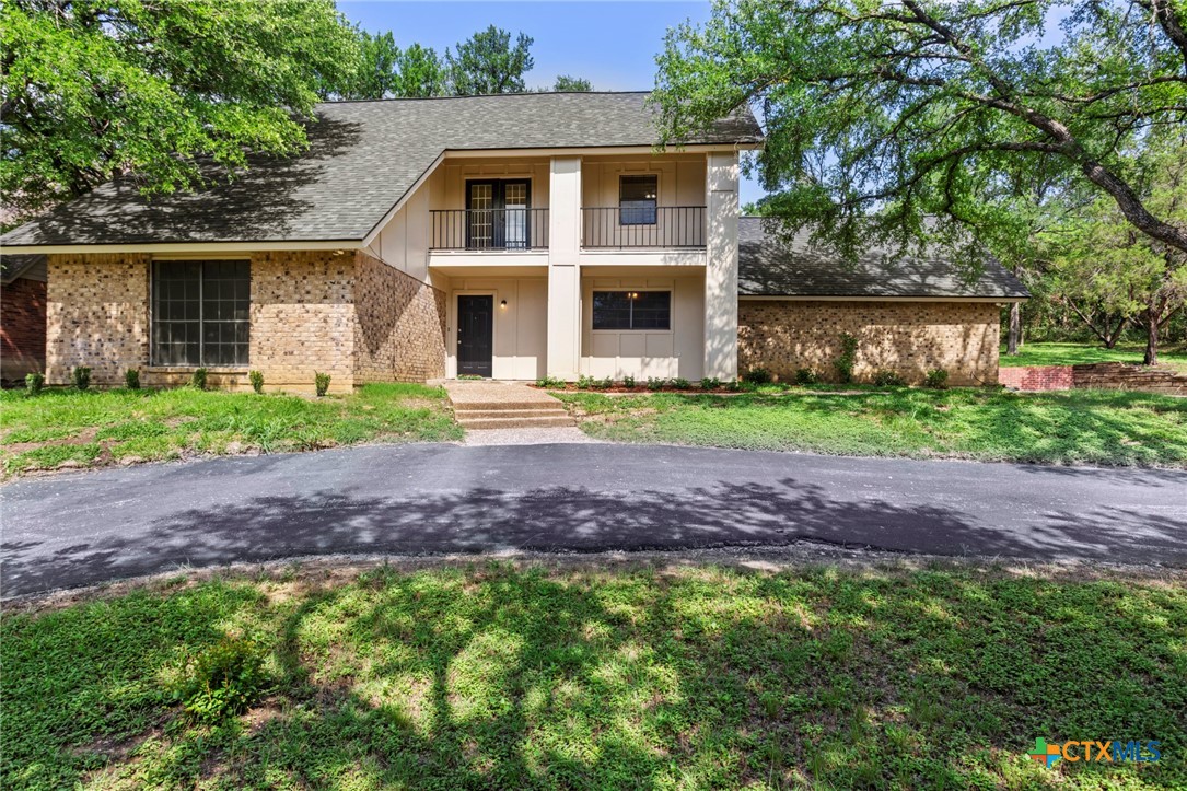 2801 Arrowhead Circle