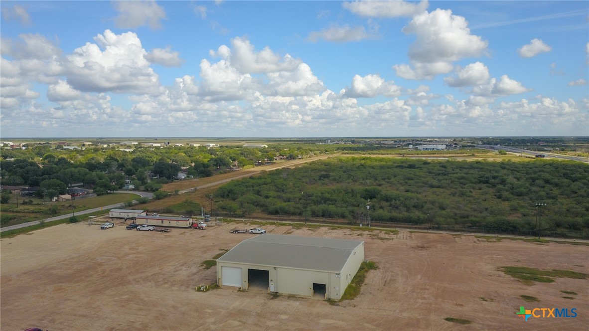 8609 Lone Tree Road Property Photo 1