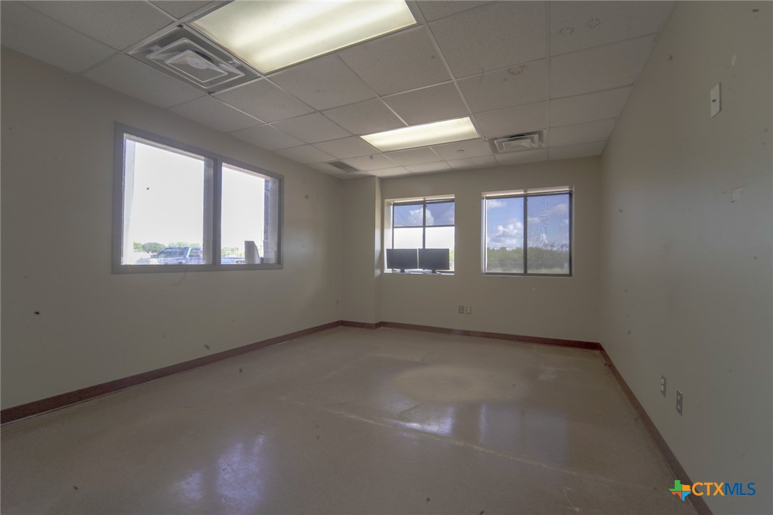 8609 Lone Tree Road Property Photo 18