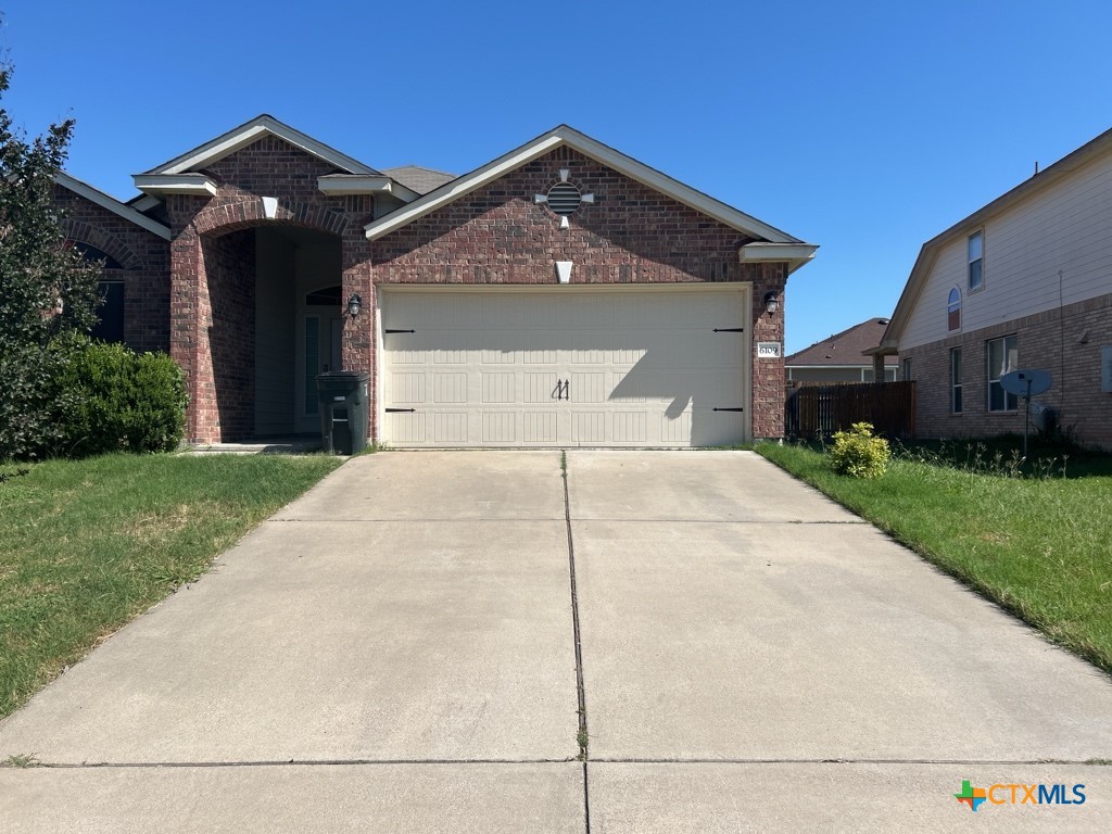 6109 Malachi Lane Property Photo 1