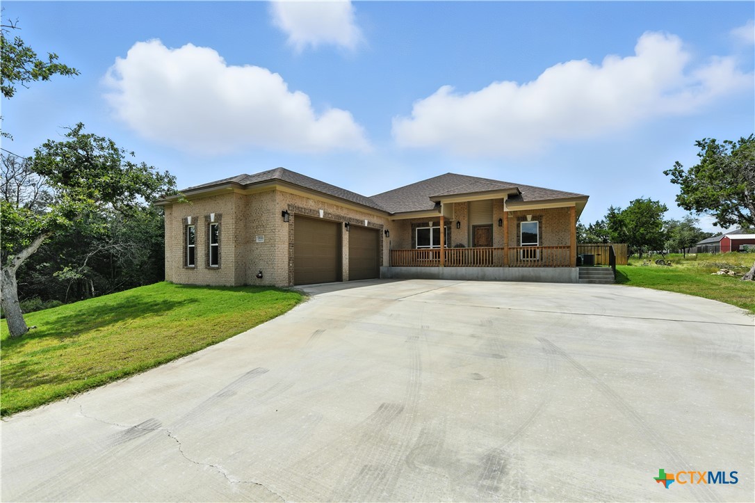 15933 Salado Drive Property Photo 1