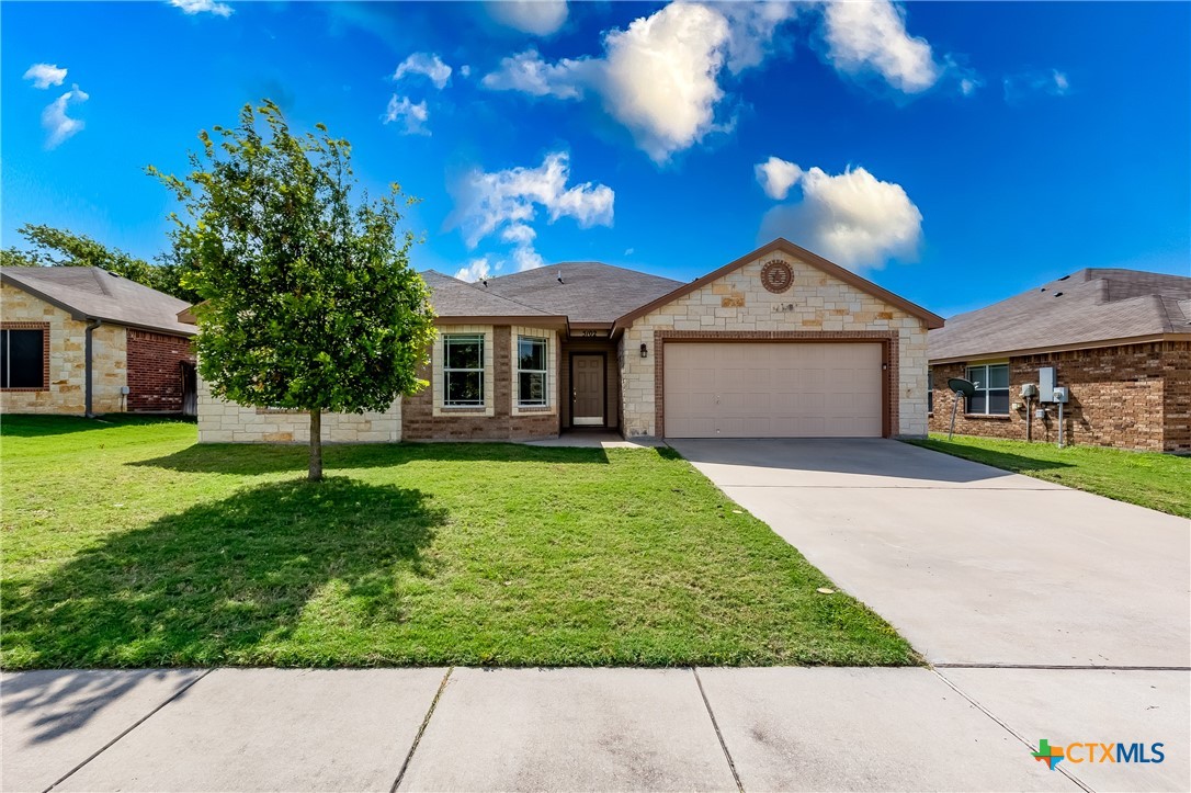 5102 Screaming Eagle Circle Property Photo 1