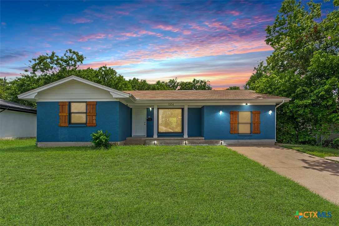 1304 Metropolitan Drive Property Photo 1