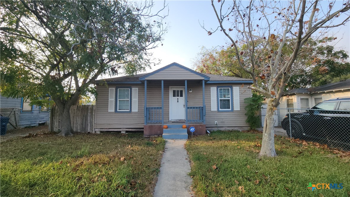 4305 Willow Street Property Photo 1