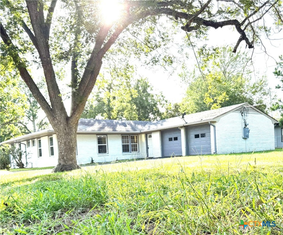 302 Smith Street Property Photo