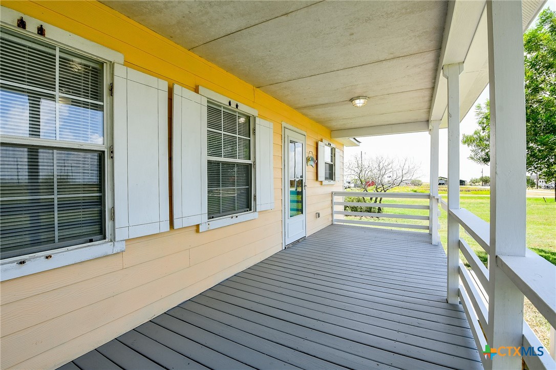 612 Tarpon Drive Property Photo 6