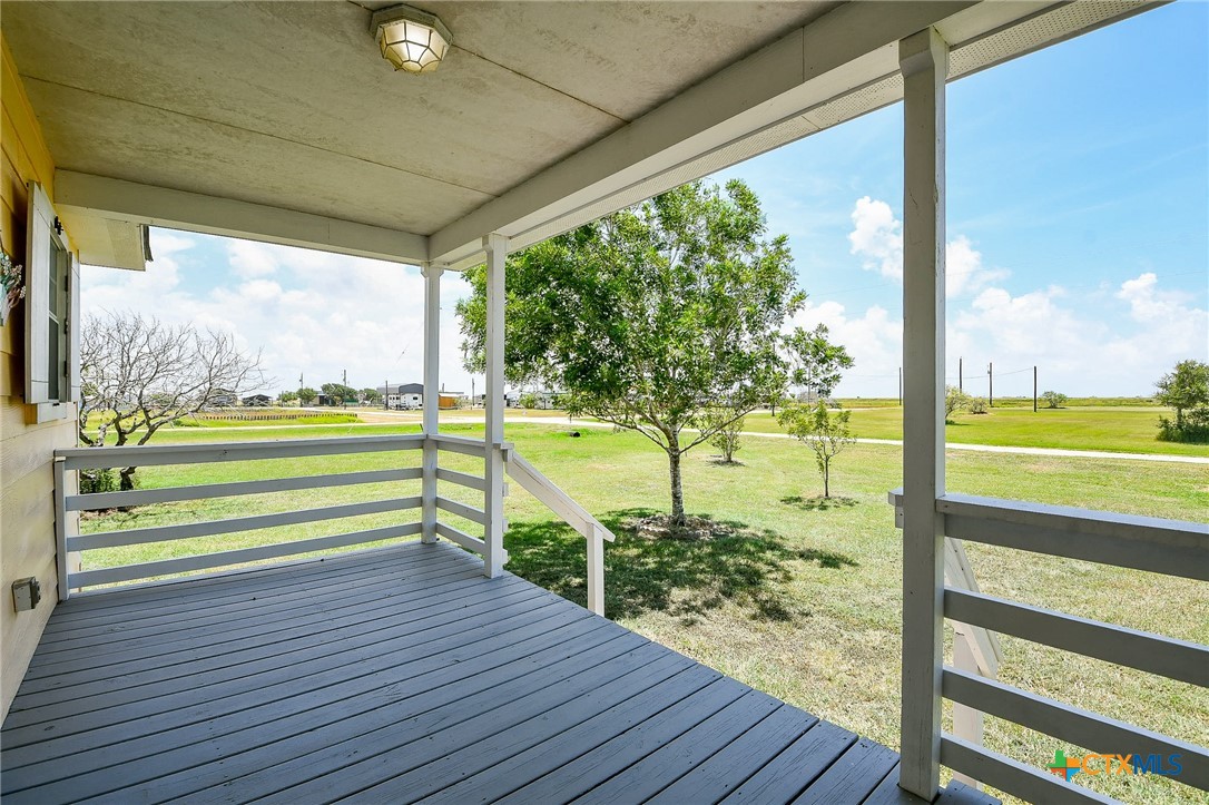 612 Tarpon Drive Property Photo 7