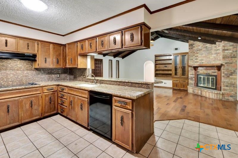 102 Lamorak Street Property Photo 10