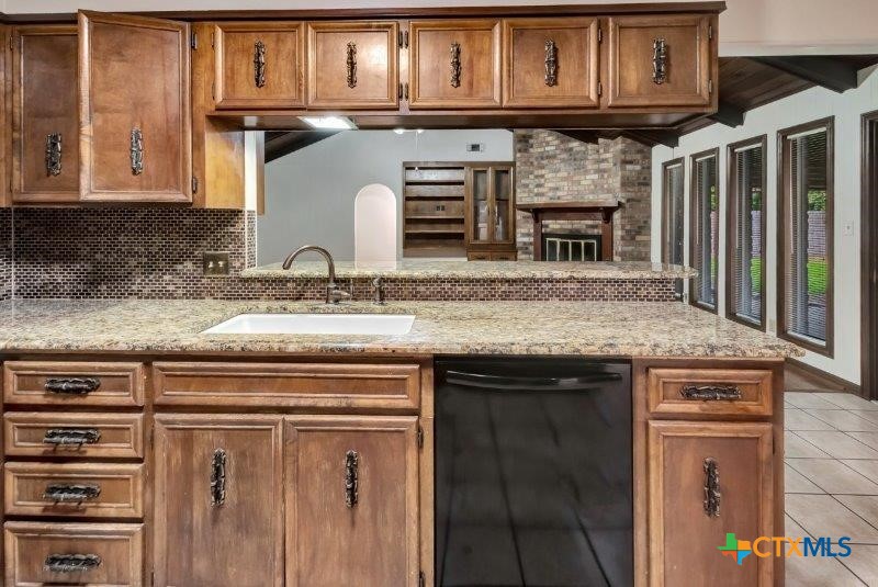 102 Lamorak Street Property Photo 12