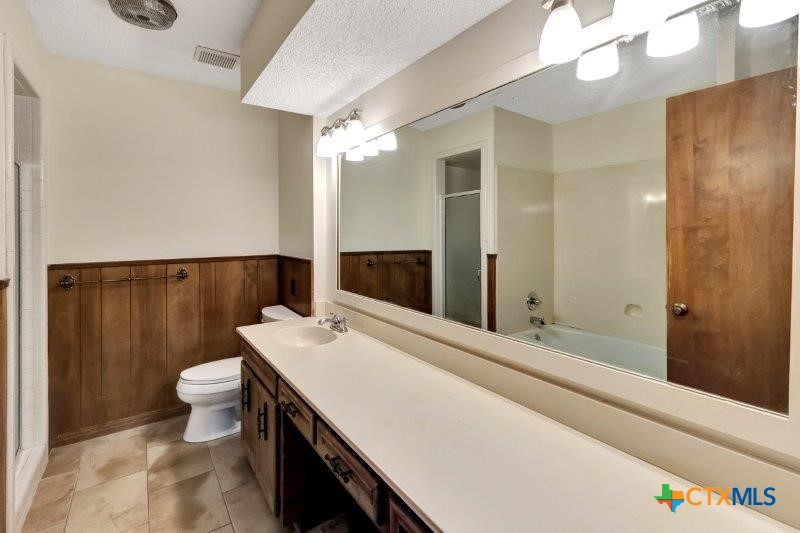 102 Lamorak Street Property Photo 22