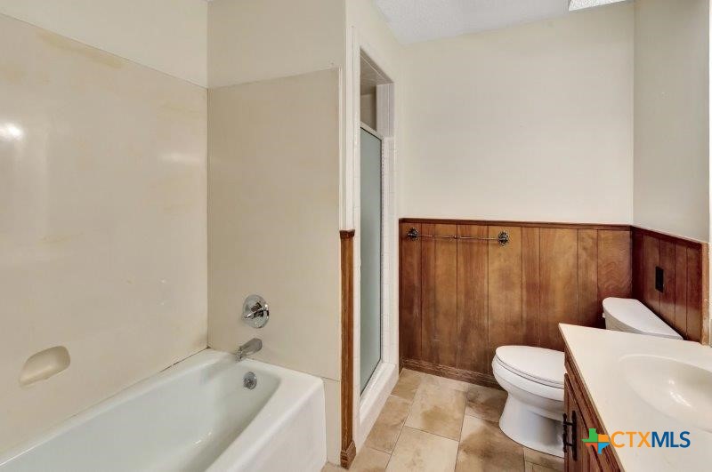 102 Lamorak Street Property Photo 24
