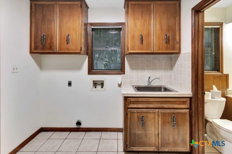 102 Lamorak Street Property Photo 37