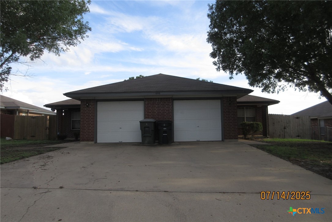 2606 Edgefield Street Property Photo 1