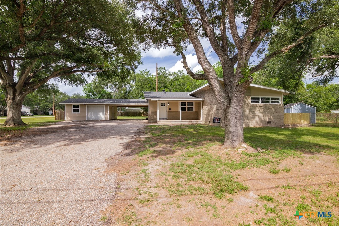612 Flournoy Street Property Photo 1