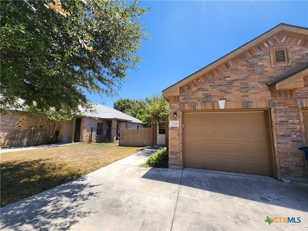 210 Anne Louise Drive Property Photo 1