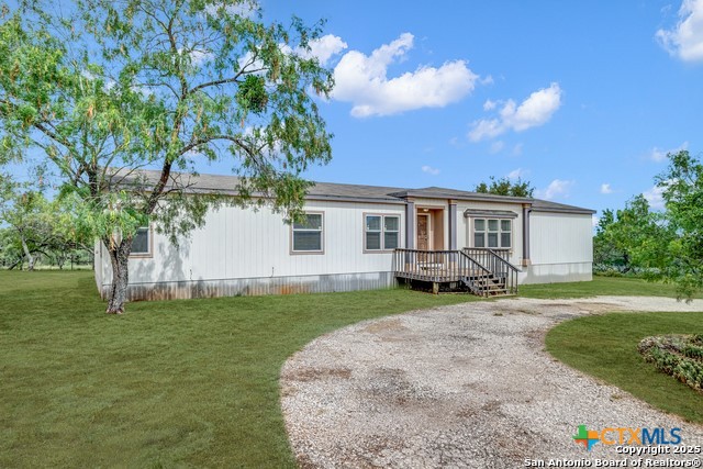 6 River Bluff Drive Property Photo 1