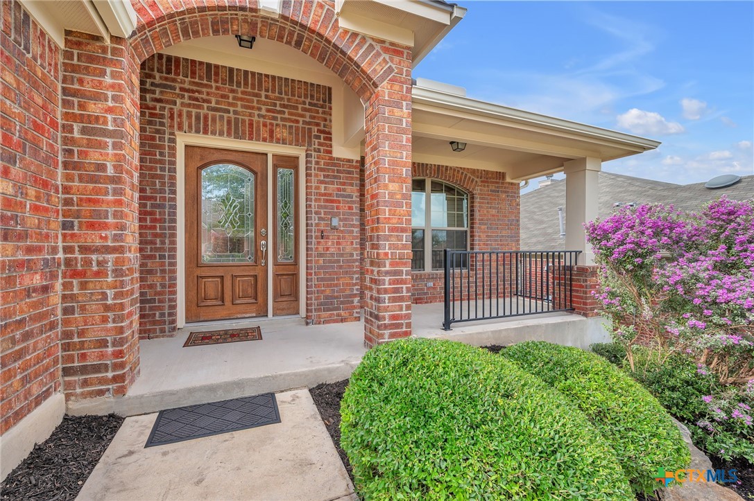 1026 Wavy Creek Property Photo 1