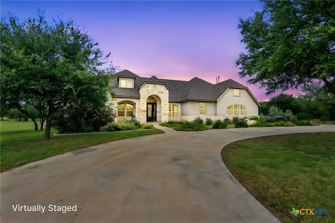 728 Deer Run Way