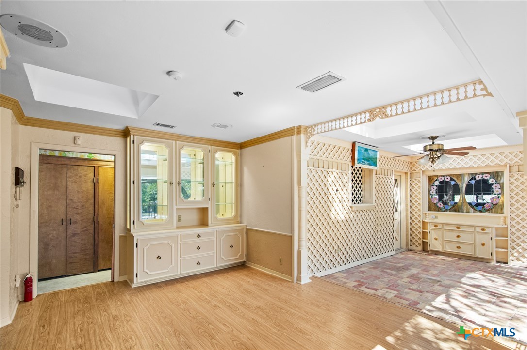 1101 Clark Street Property Photo 14