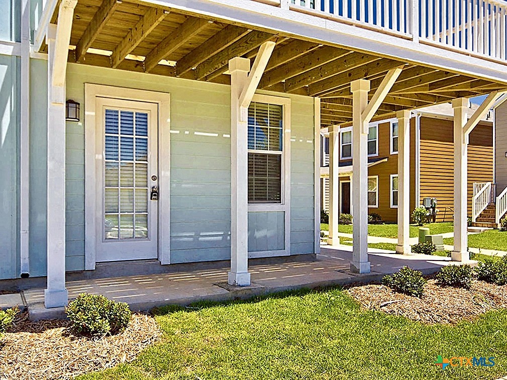 332 Trestle Tree C Property Photo 1