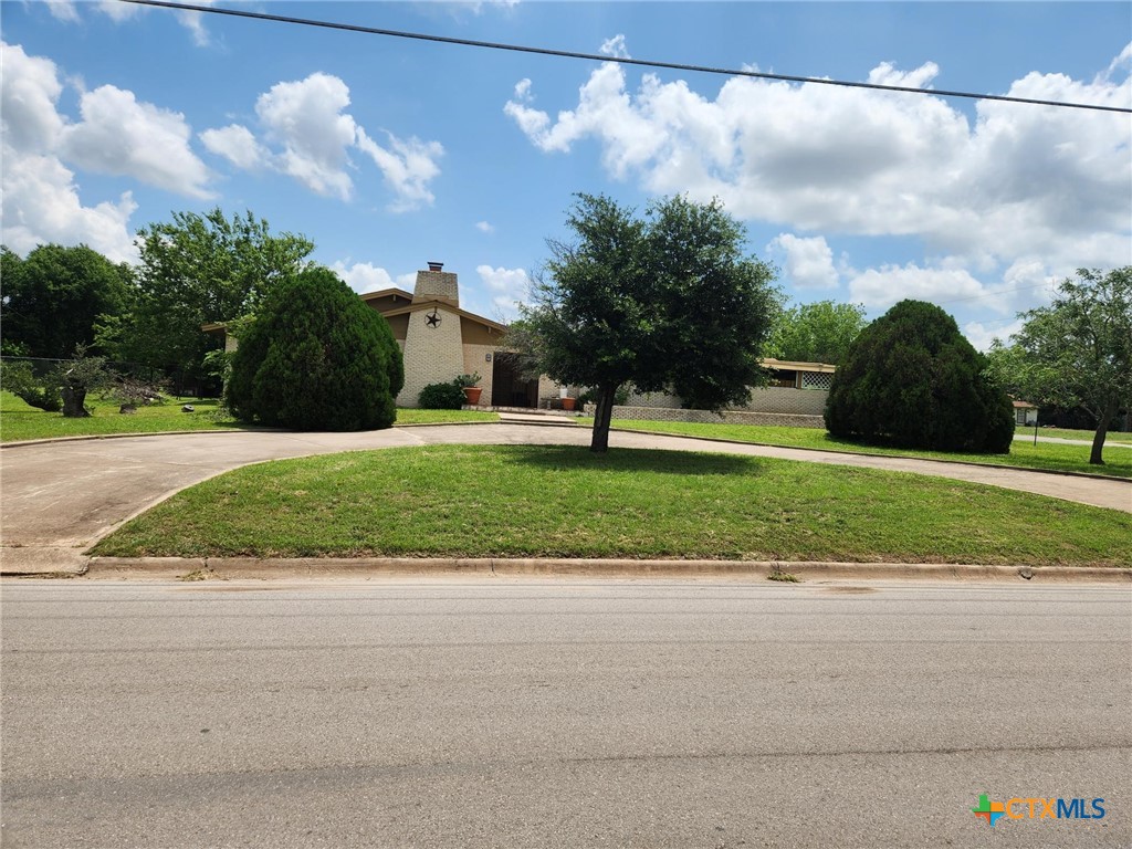 601 N Rhomberg Street Property Photo 2