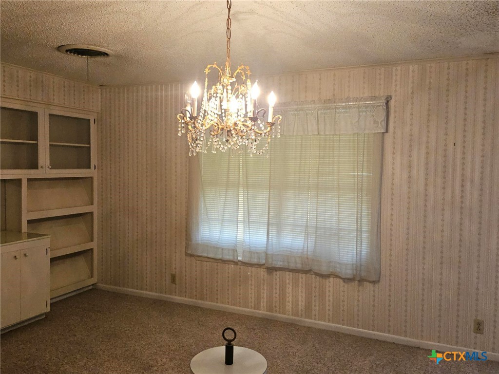 601 N Rhomberg Street Property Photo 14