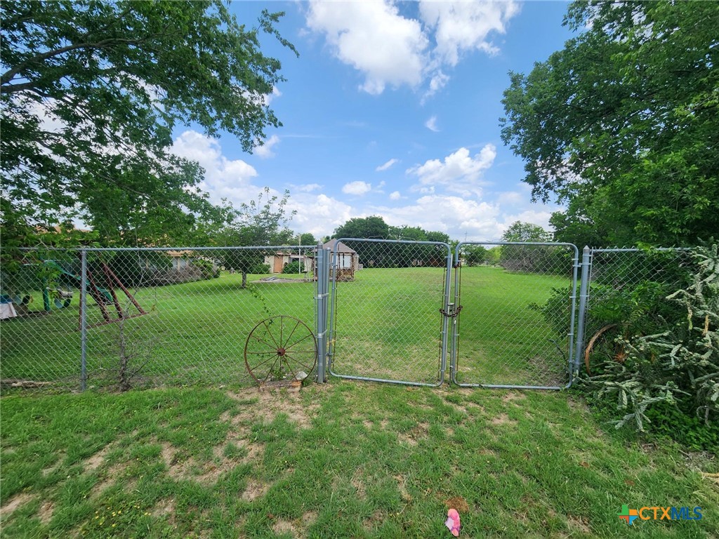 601 N Rhomberg Street Property Photo 39