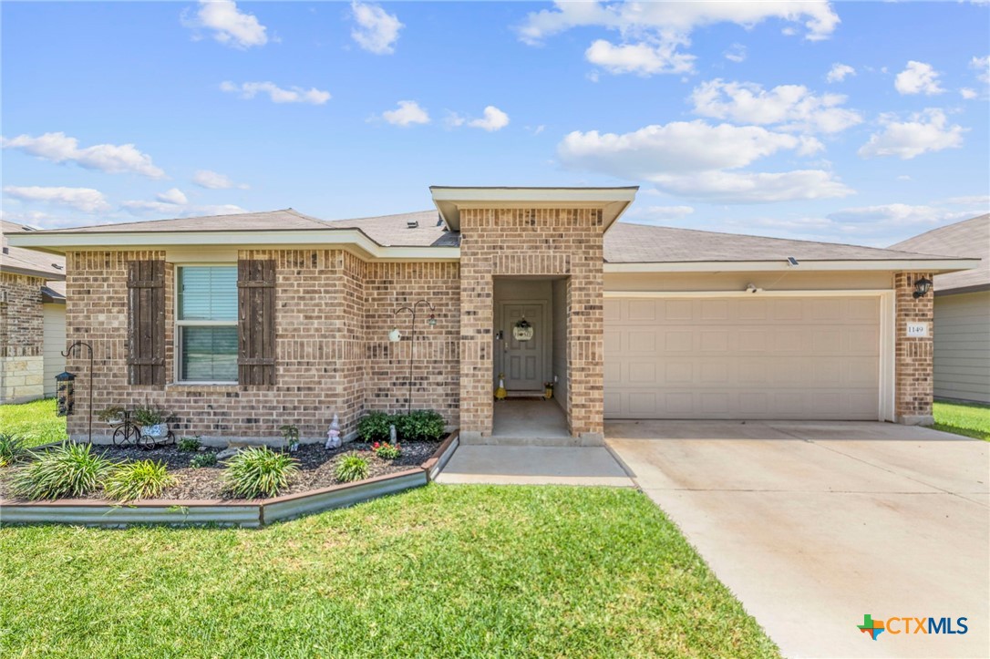 1149 Ottoman Loop Property Photo 1