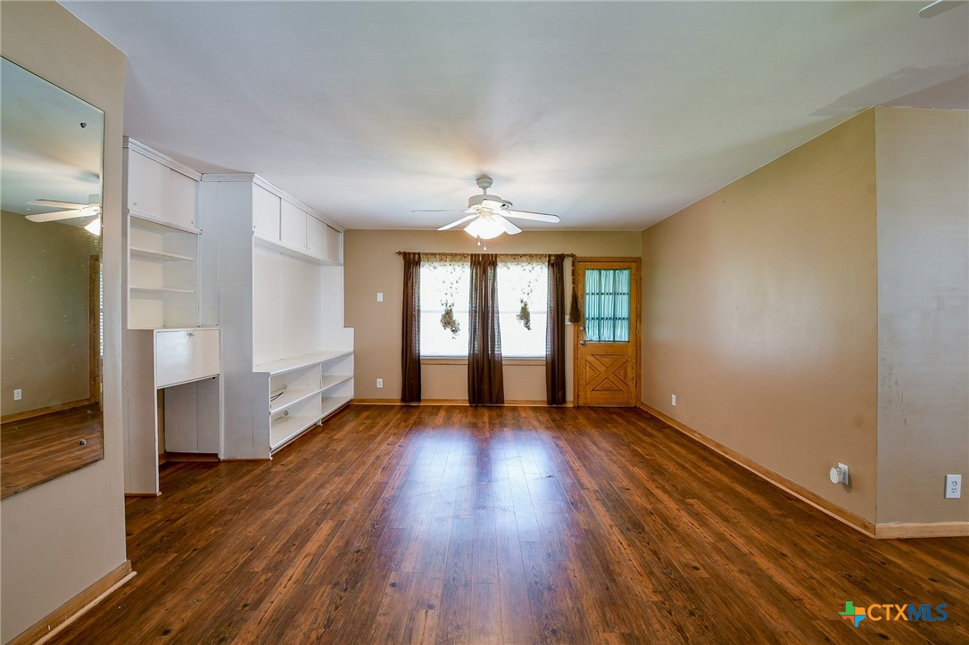 108 Sandra Street Property Photo 6