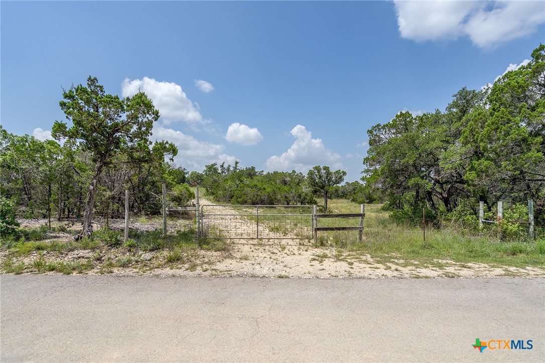 19705 Tyler Trail Property Photo