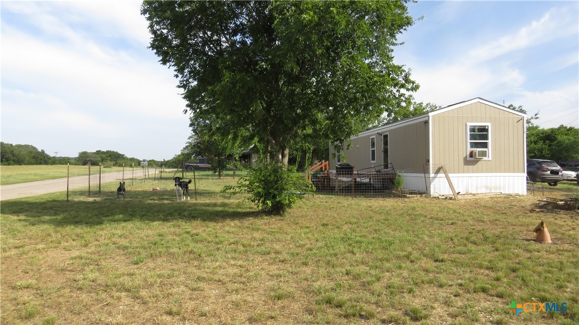 400 W Railway Street Property Photo 6
