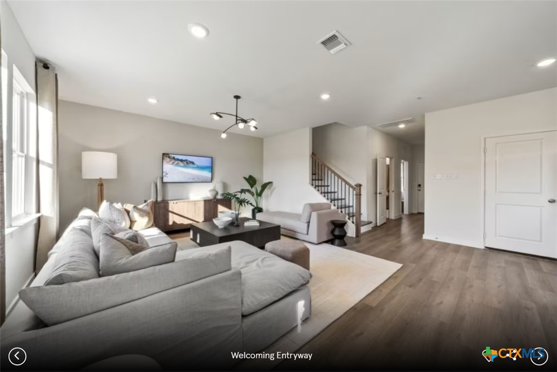 1533 Sky Vista Drive Property Photo 4
