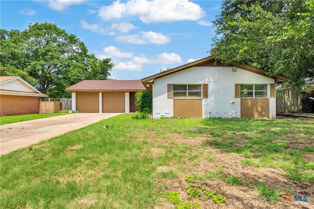 3310 Oakdale Drive Property Photo 1