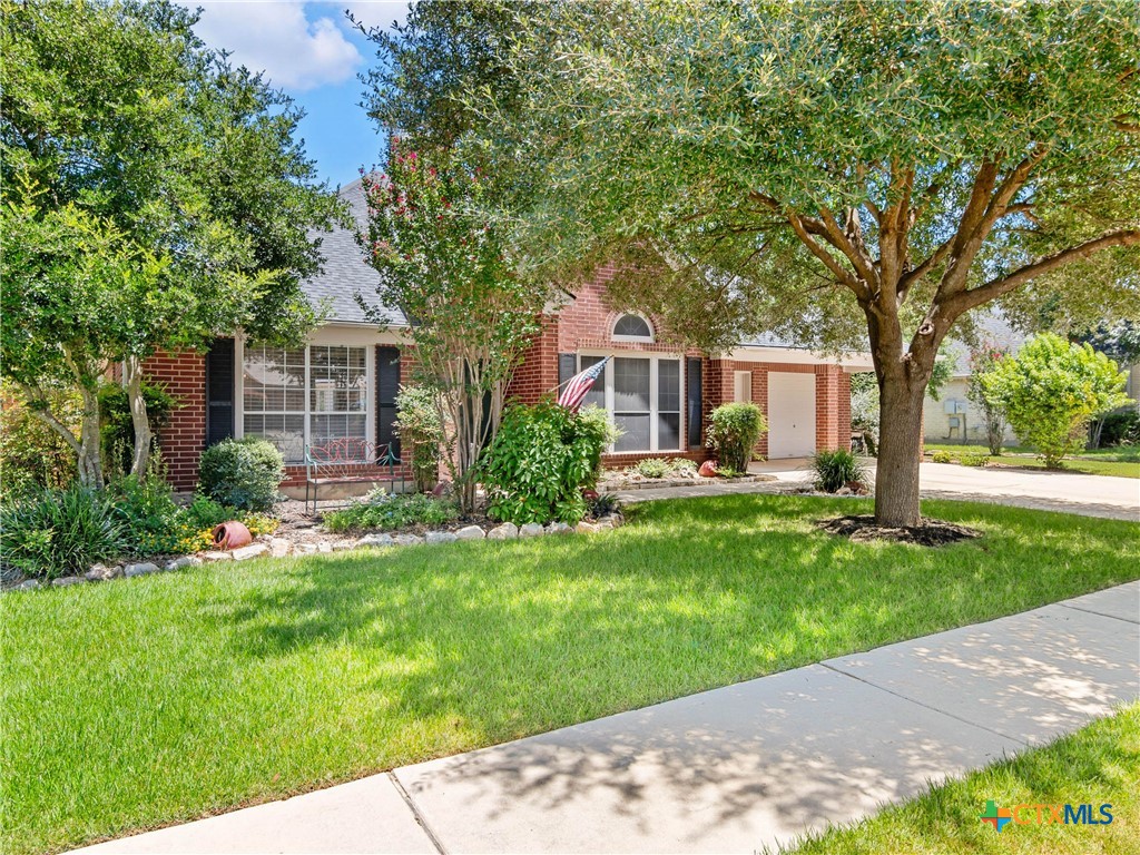 1738 Oak Forest Drive Property Photo 1