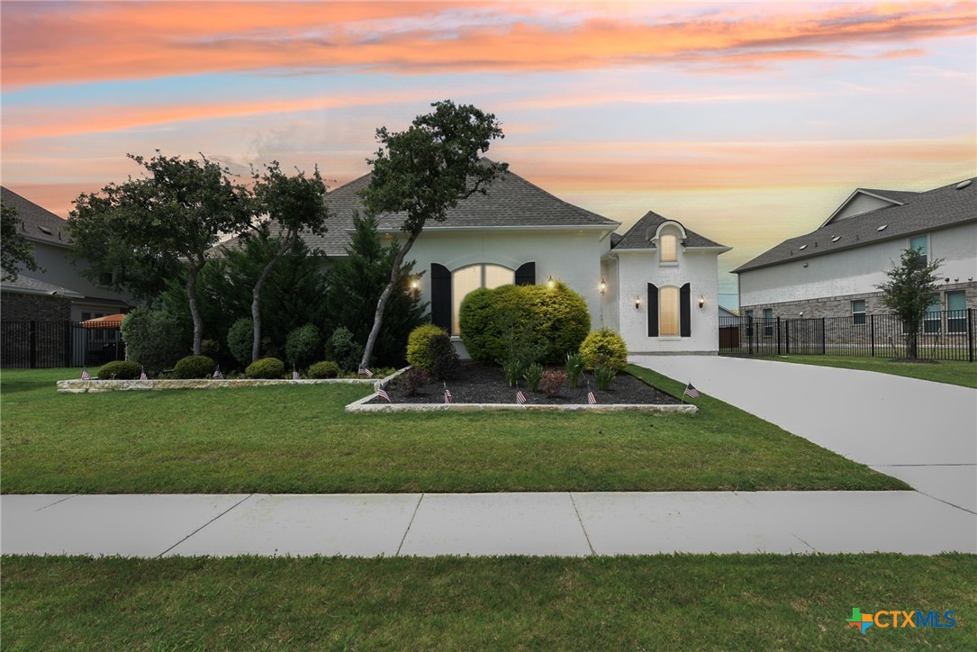 1104 Scenic Oaks Drive Property Photo 1