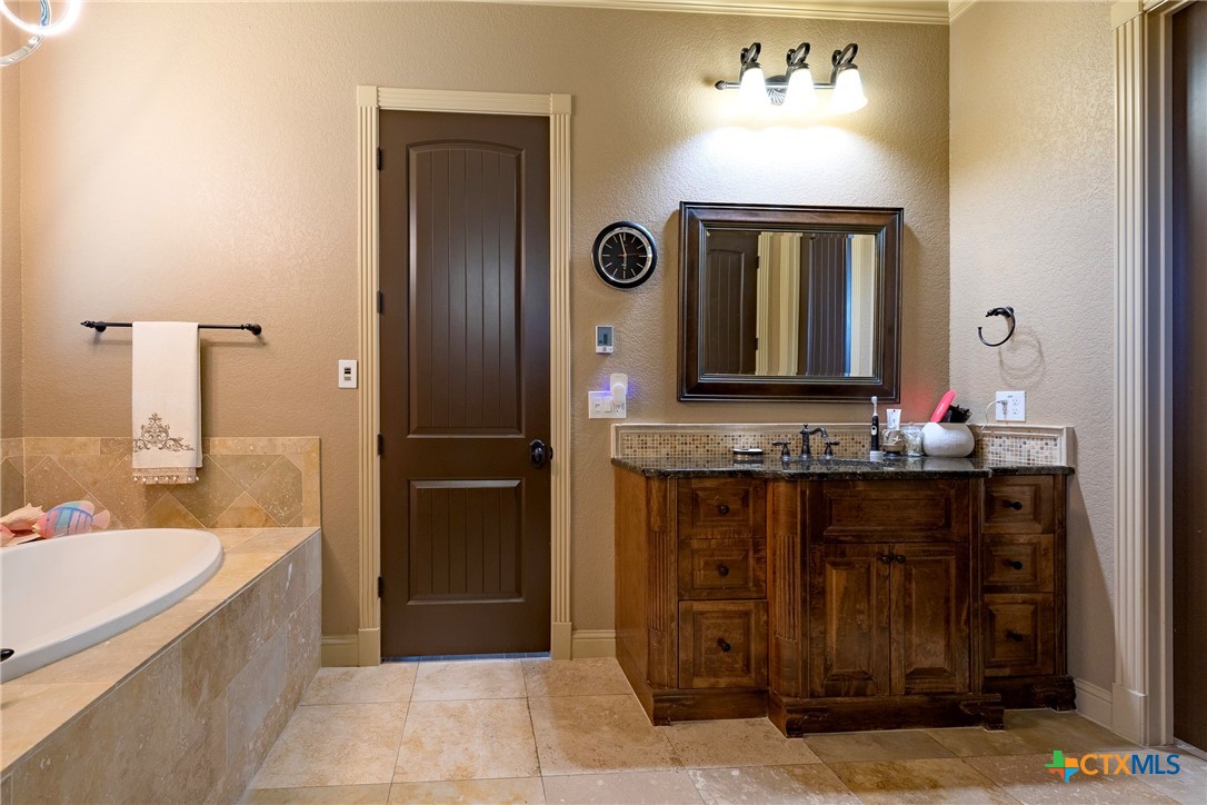 523 Messer Ranch Road Property Photo 10