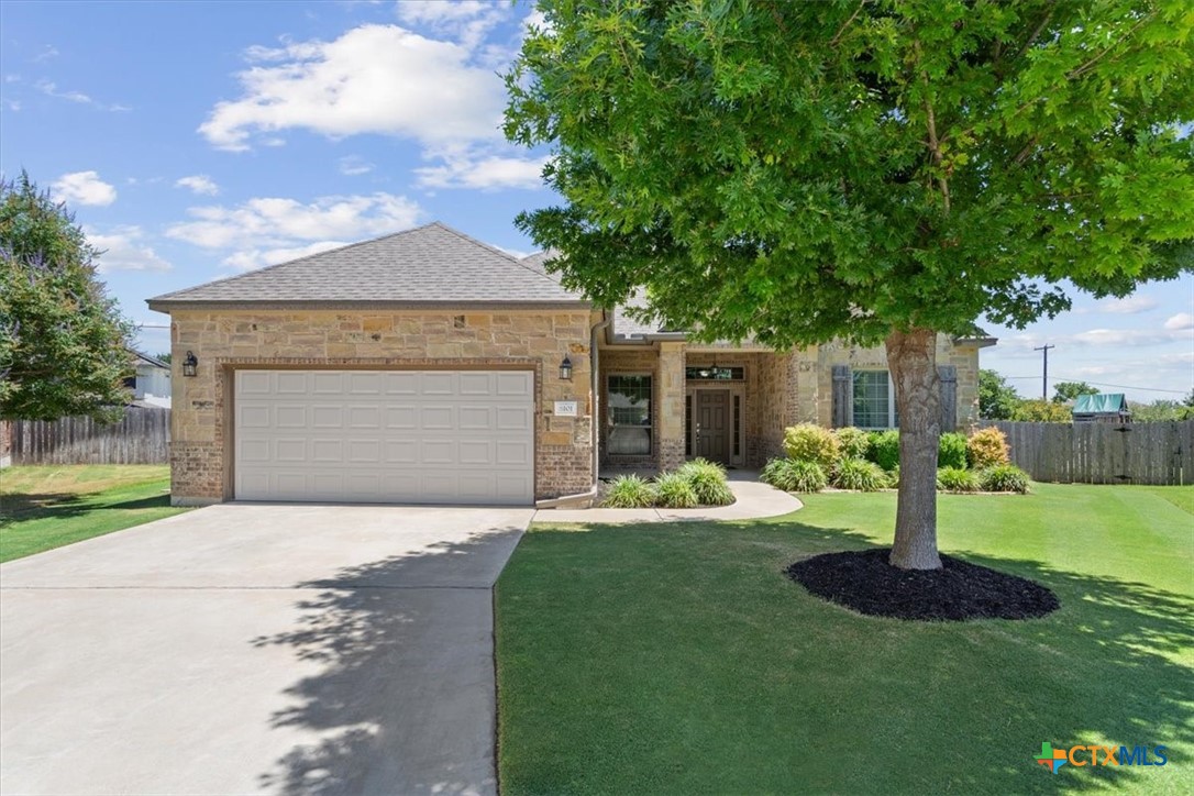 8101 Iron Gate Drive Property Photo 1