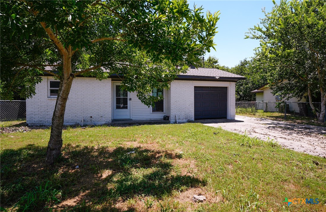3105 Gayle Street Property Photo 1