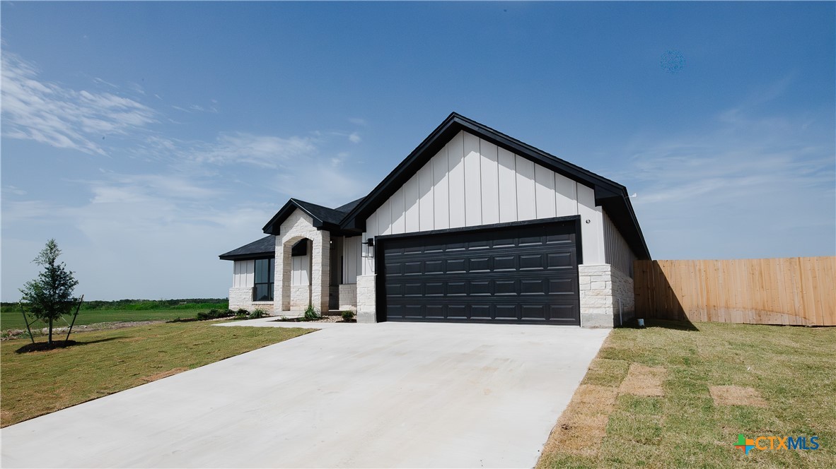 1321 Red Rock Road Property Photo 2
