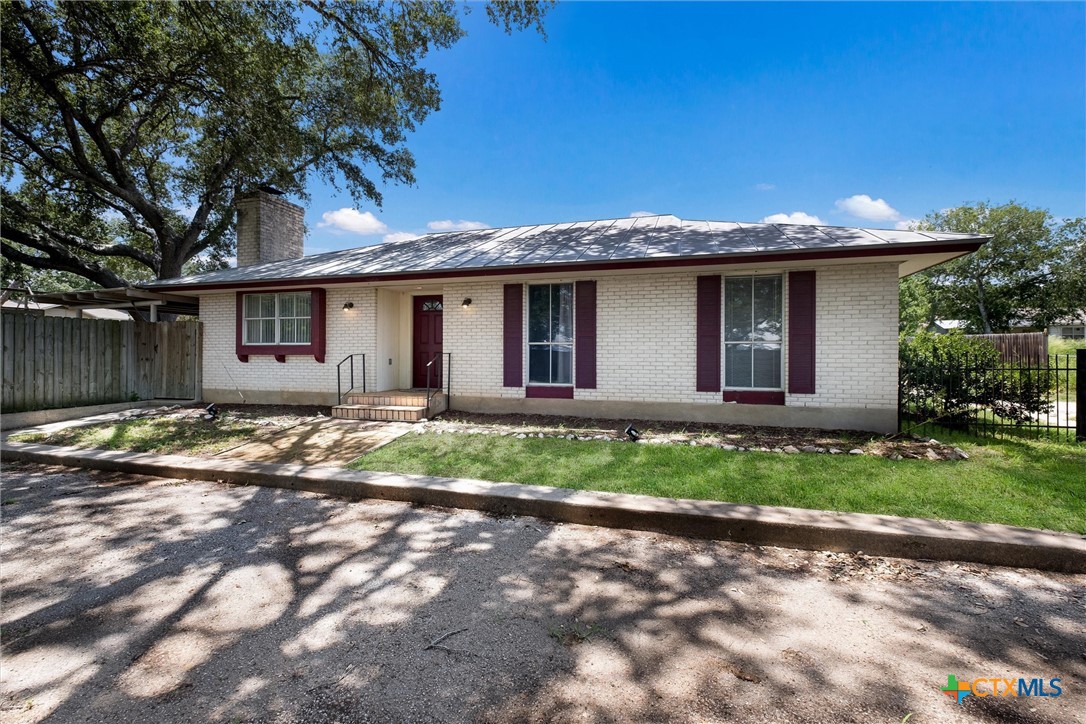 1305 G Street Property Photo 1
