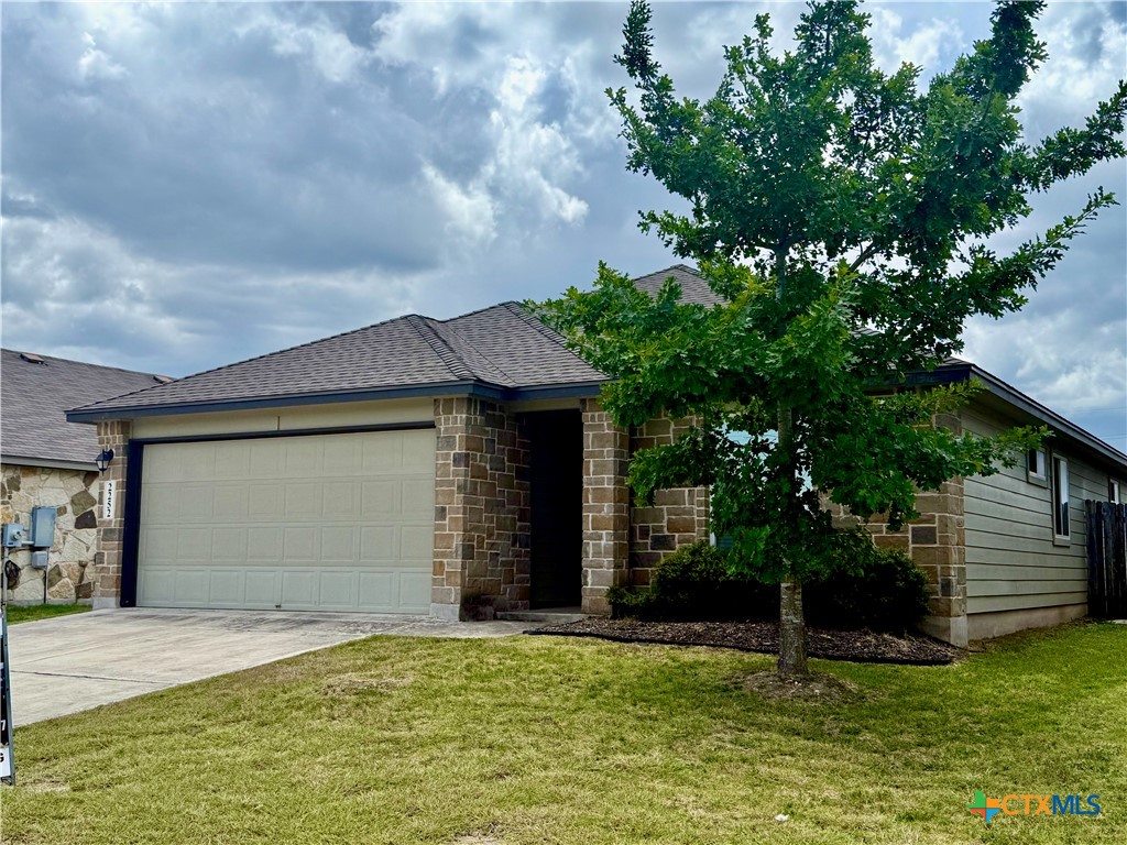 2252 Hawk Drive Property Photo 1