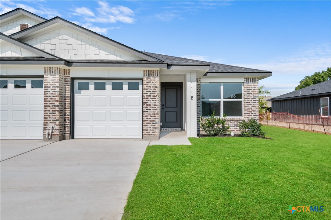 1118 College Avenue Property Photo 1