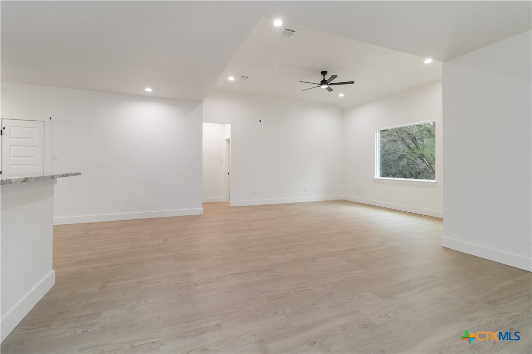 12 Meadow Oak Court Property Photo 31