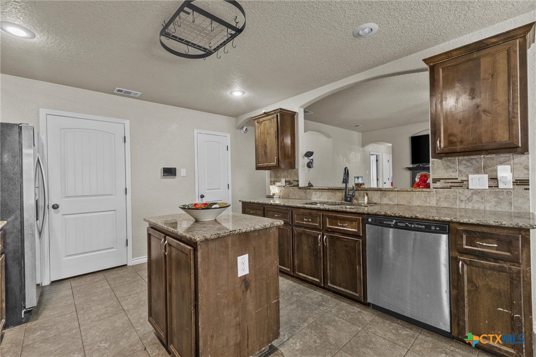 6405 Deorsam Loop Property Photo 17