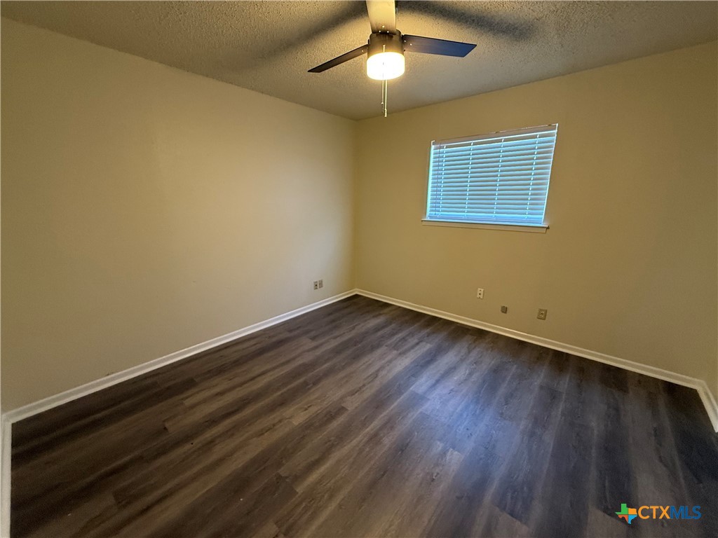 2902 Lake Road 7 Property Photo 5