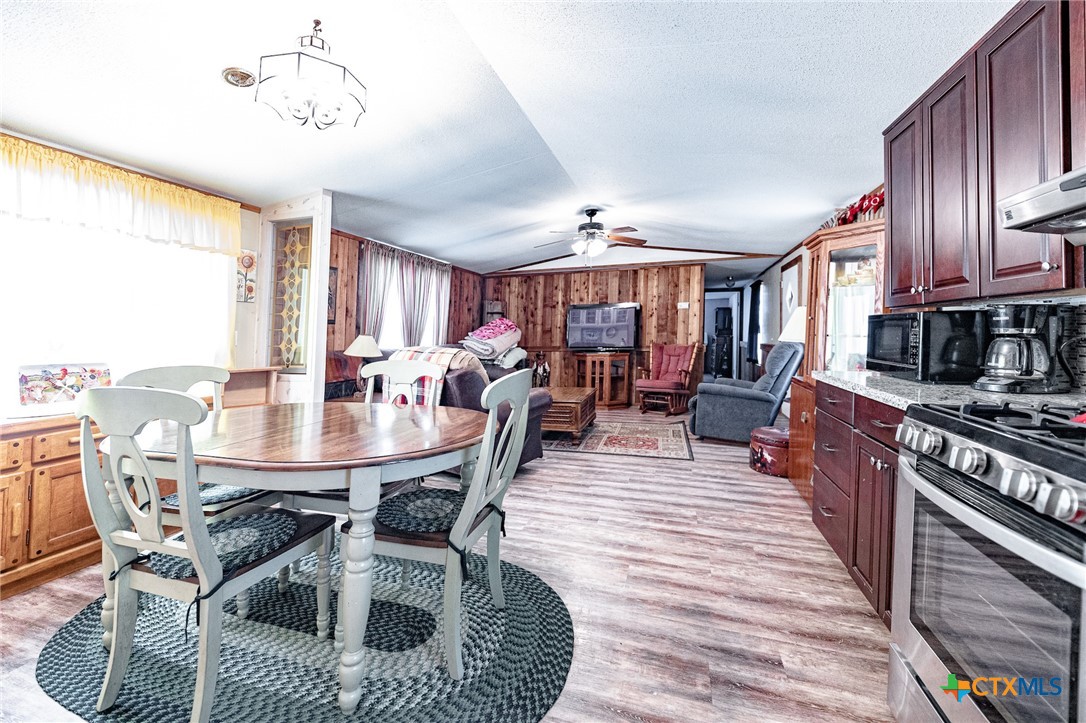 14751 Fm 530 Property Photo 9