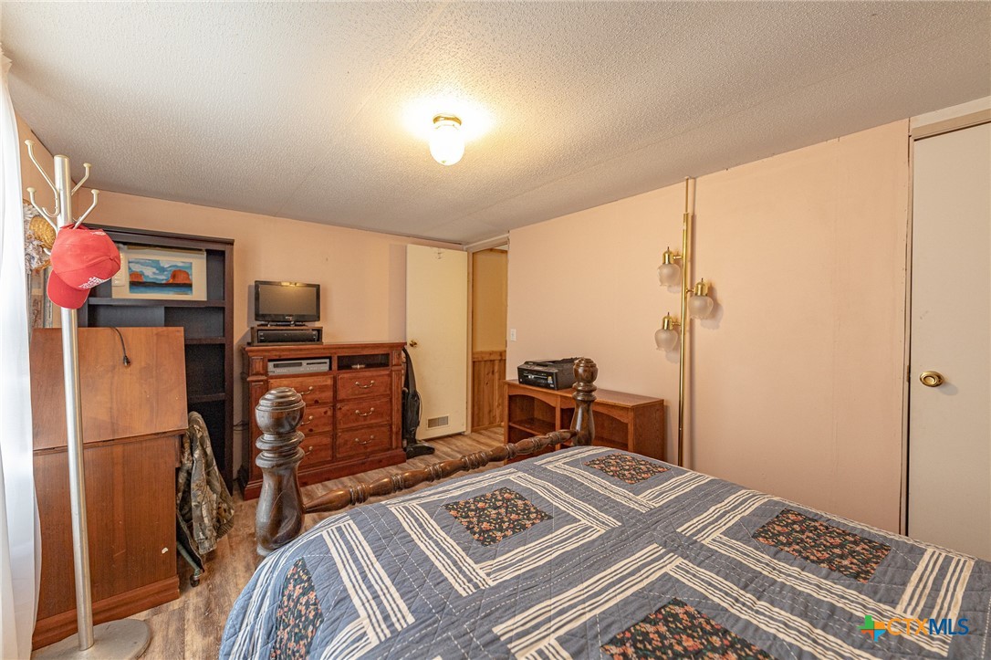 14751 Fm 530 Property Photo 17