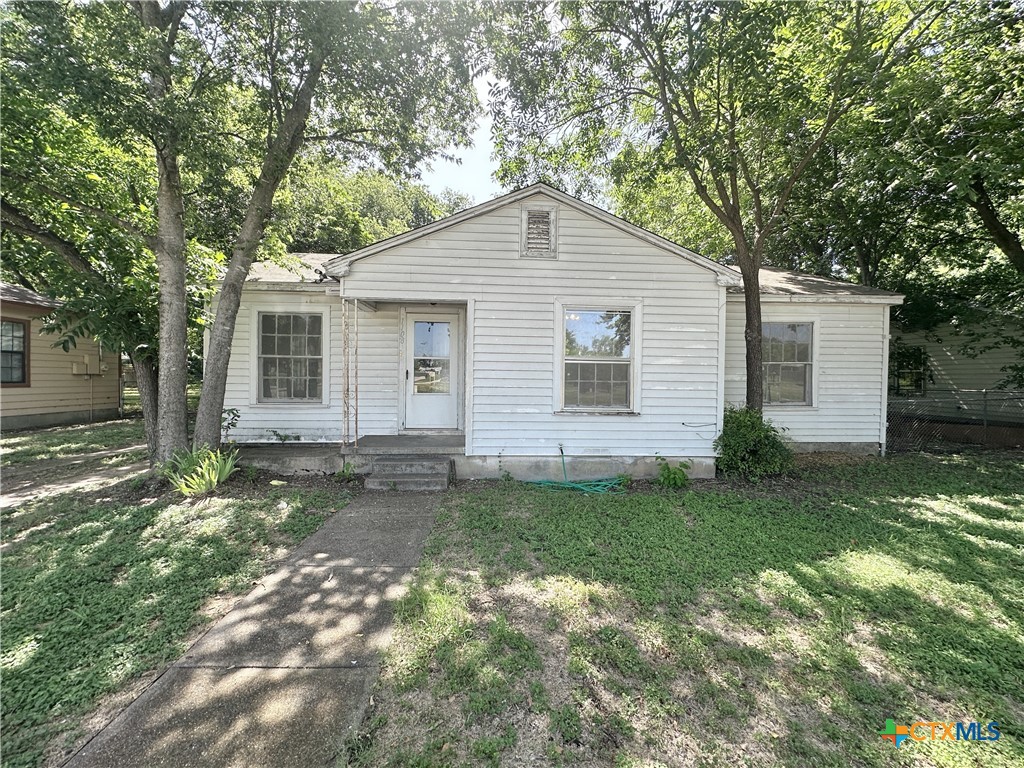1108 Stewart Street Property Photo 1