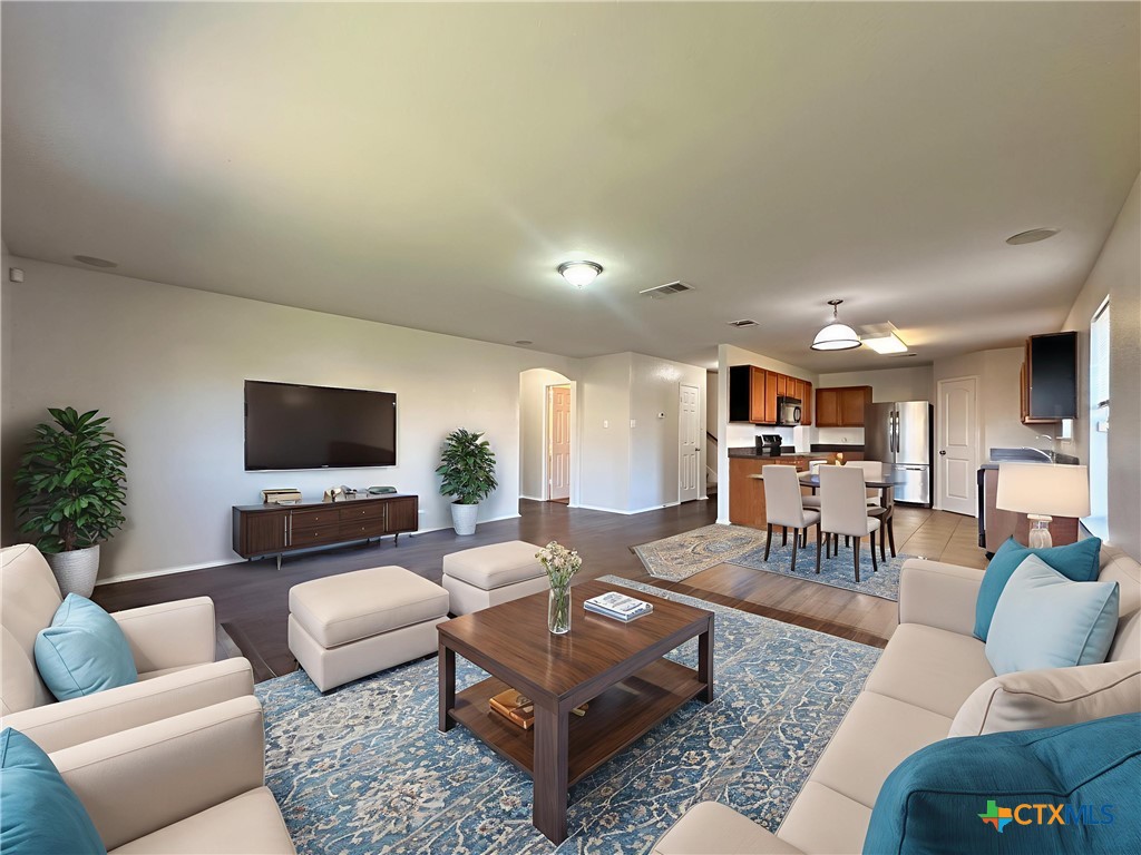 9000 Bellgrove Court Property Photo 6